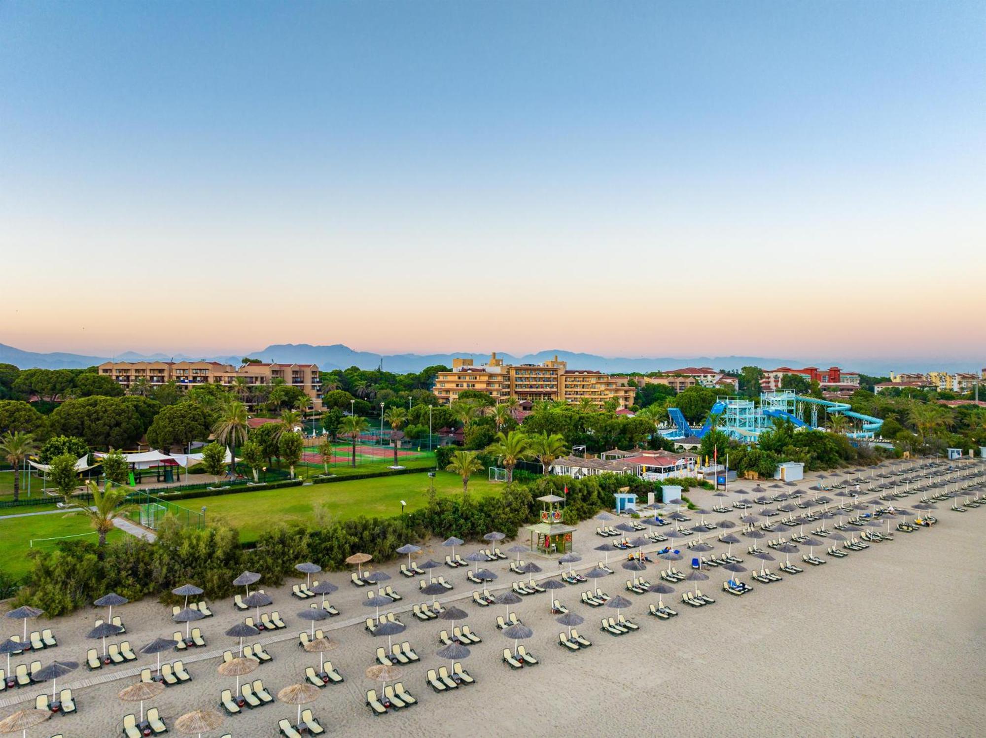 Asteria Family Resort Belek Antalya Ngoại thất bức ảnh Aerial view of the beach
