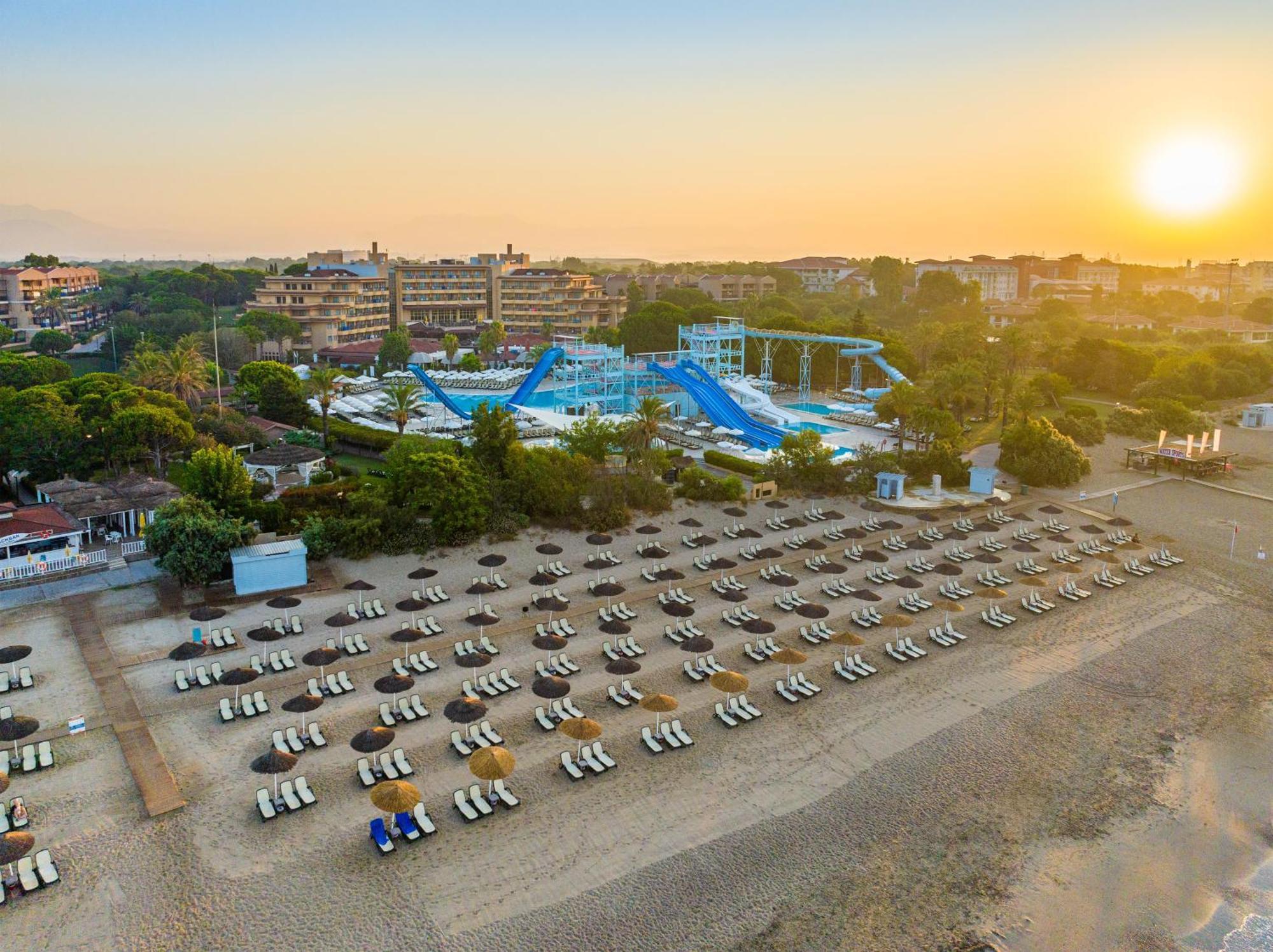 Asteria Family Resort Belek Antalya Ngoại thất bức ảnh Aerial view of Atlantis Waterpark