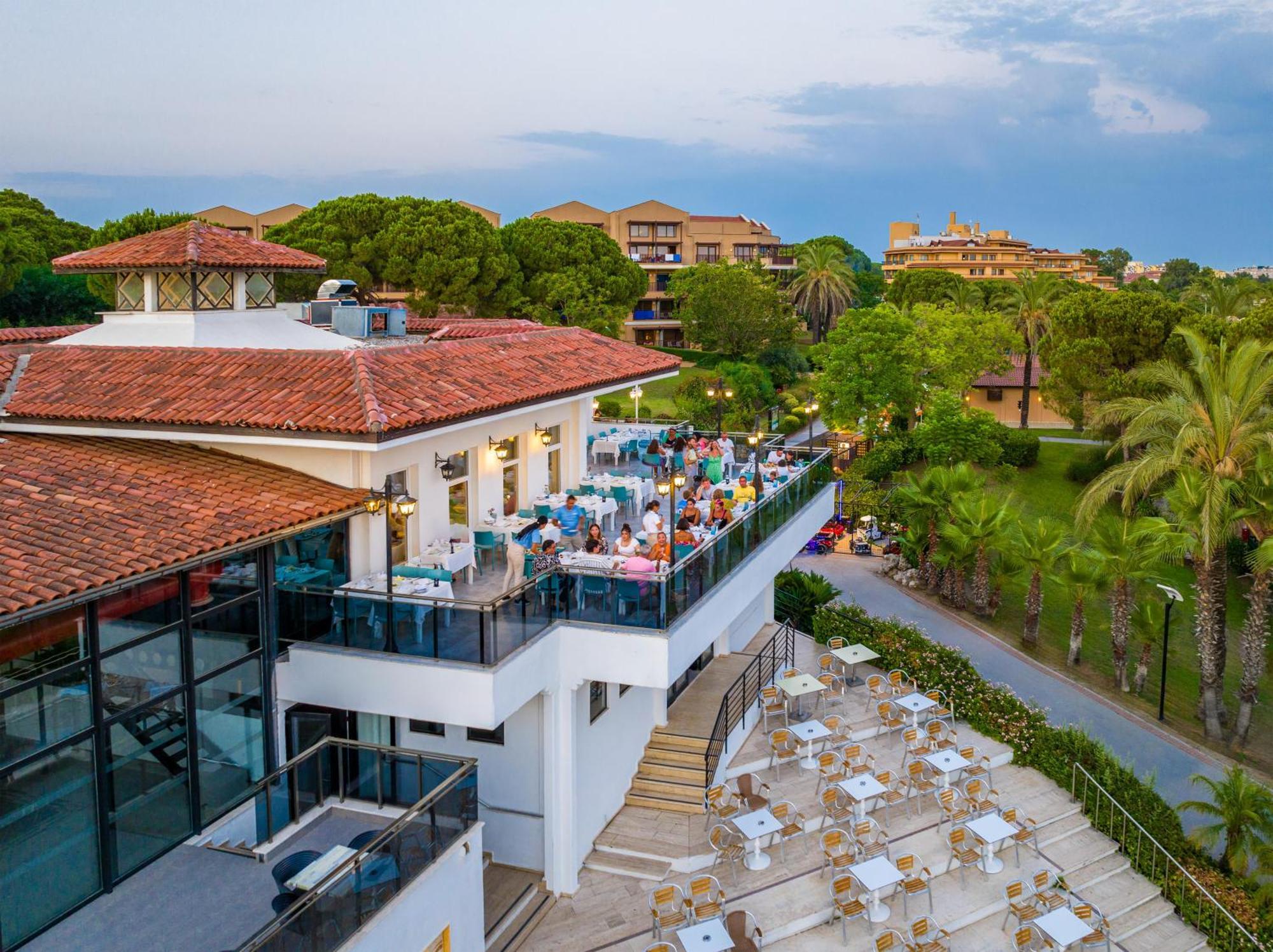 Asteria Family Resort Belek Antalya Ngoại thất bức ảnh The Village