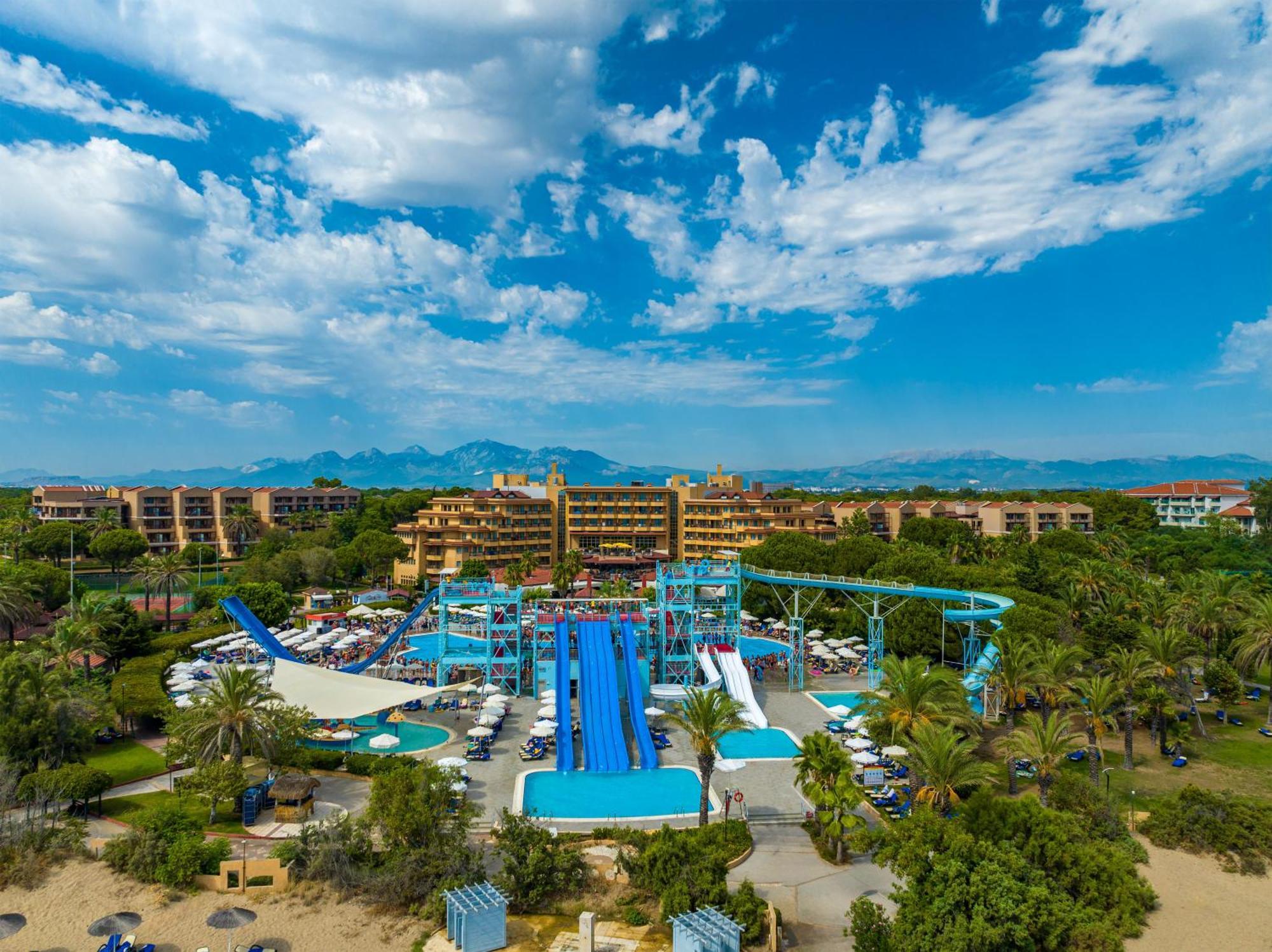 Asteria Family Resort Belek Antalya Ngoại thất bức ảnh Aerial view of the water park
