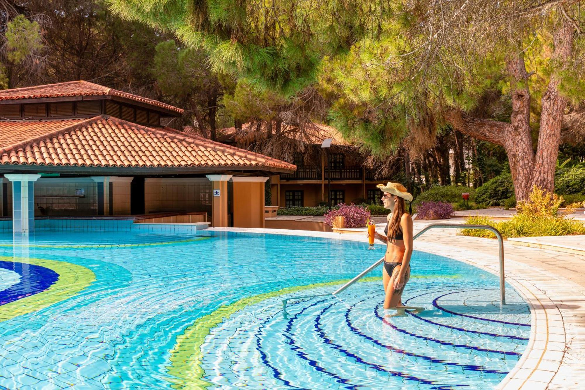 Asteria Family Resort Belek Antalya Ngoại thất bức ảnh A swimming pool