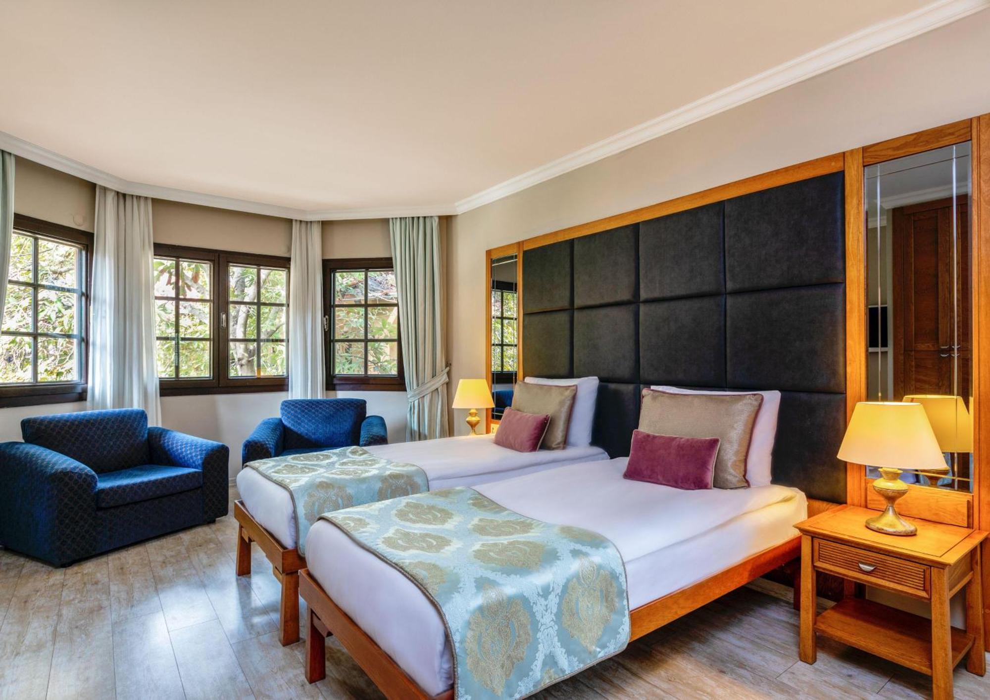 Asteria Family Resort Belek Antalya Ngoại thất bức ảnh A room at the hotel